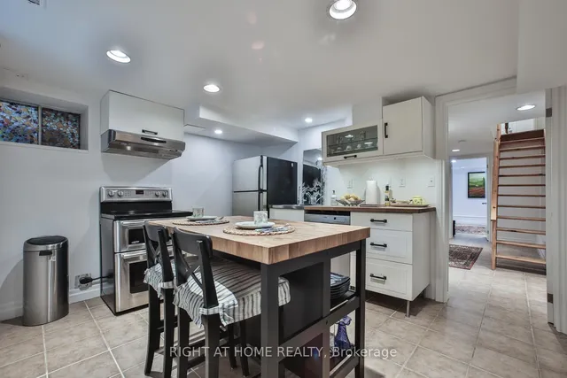 Additional image 11 of 574 Crawford St