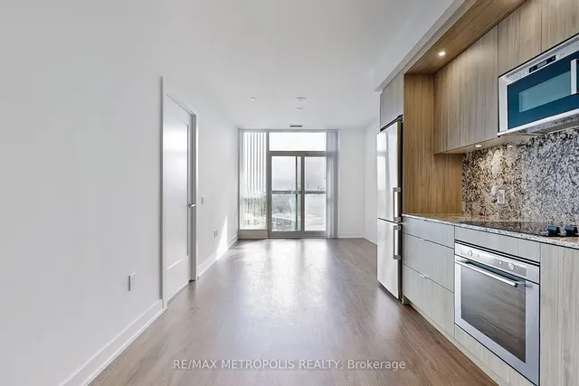 Additional image 13 of 20 Inn On The Park Dr Unit 638