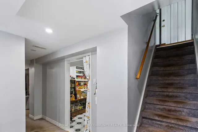 Additional image 24 of 111 North Bonnington Ave