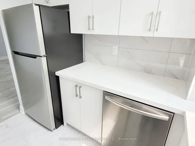 Additional image 18 of 10 Tapscott Rd Unit 1011