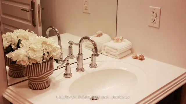 Additional image 11 of 25 Greenview Ave Unit TH43