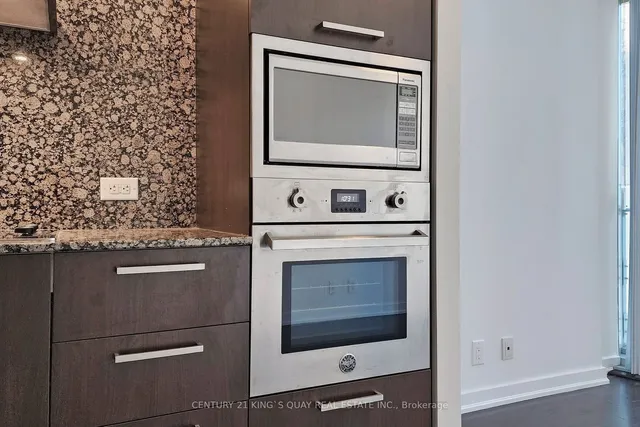 Additional image 18 of 12 York St Unit 808