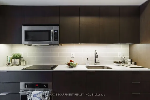 Additional image 5 of 5 Hanna Ave Unit 212