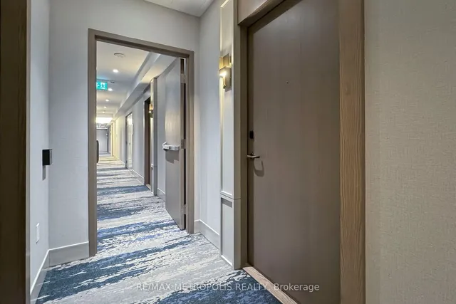 Additional image 27 of 20 Inn On The Park Dr Unit 638