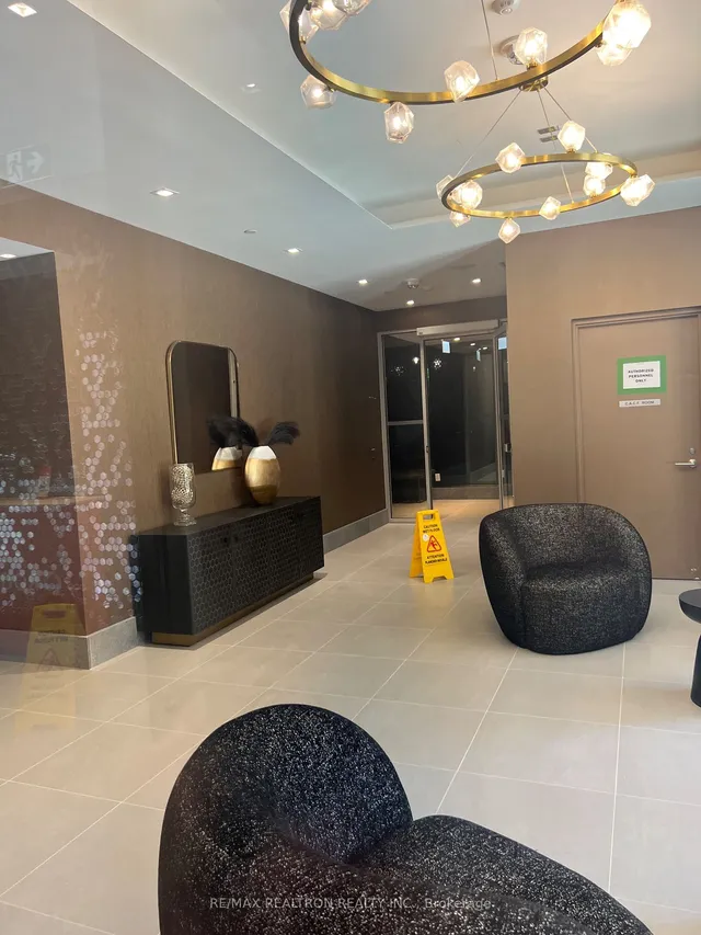 Additional image 3 of 28 Widmer St Unit GPH26