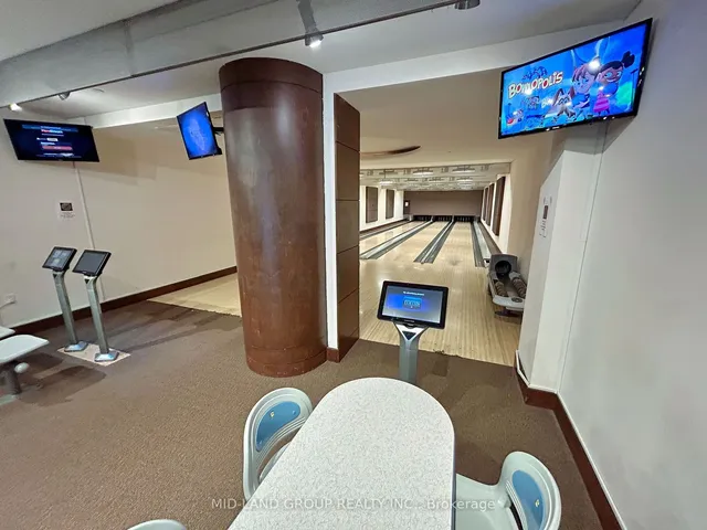 Additional image 30 of 5 Northtown Way Unit 1305