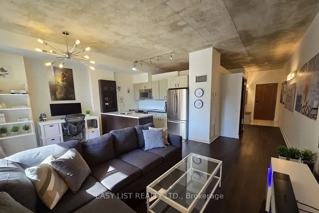 Additional image 14 of 36 Charlotte St Unit 501