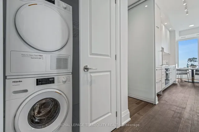 Additional image 24 of 1928 Lake Shore Blvd Unit PH06w