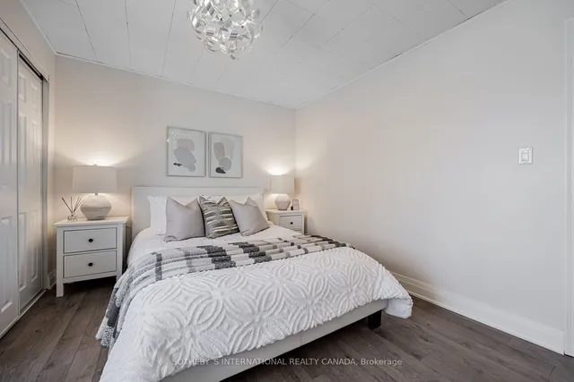 Additional image 34 of 4075A Lawrence Ave