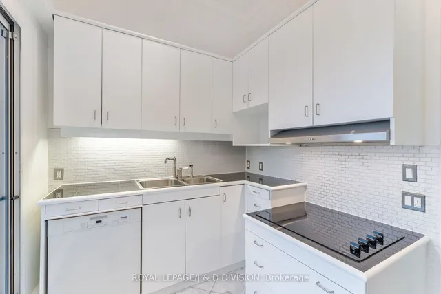 Additional image 10 of 914 Yonge St Unit 1108/09