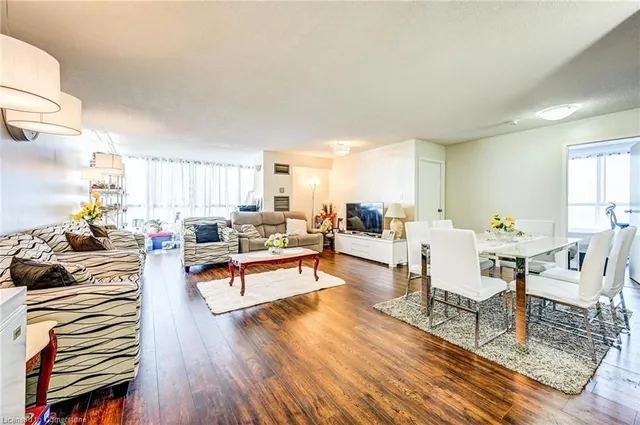 Additional image 15 of 8 Silver Bell Grove Unit 709