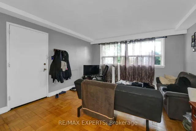 Additional image 17 of 44 Elway Crt