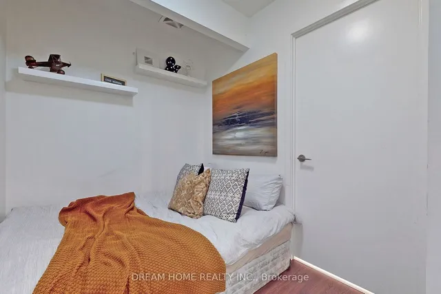 Additional image 10 of 62 Dan Leckie Way Unit TH01