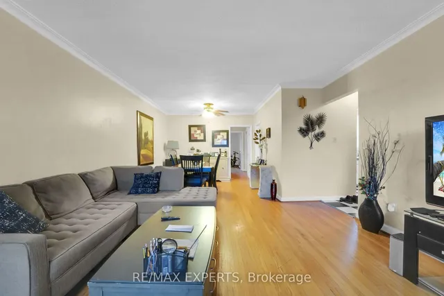 Additional image 34 of 44 Elway Crt