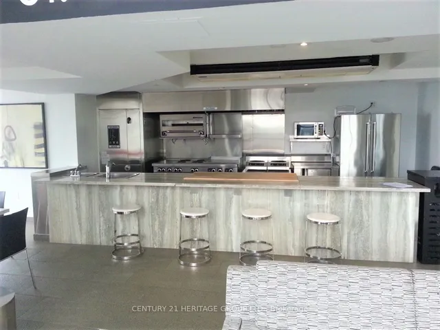 Additional image 17 of 15 Fort York Blvd Unit 1802