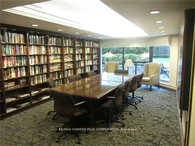 Additional image 19 of 55 Harbour Sq Unit 1417