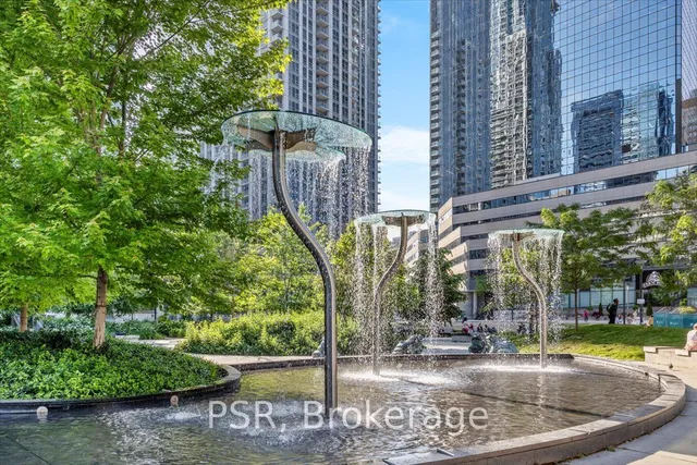 Additional image 32 of 44 Gerrard St Unit PH1