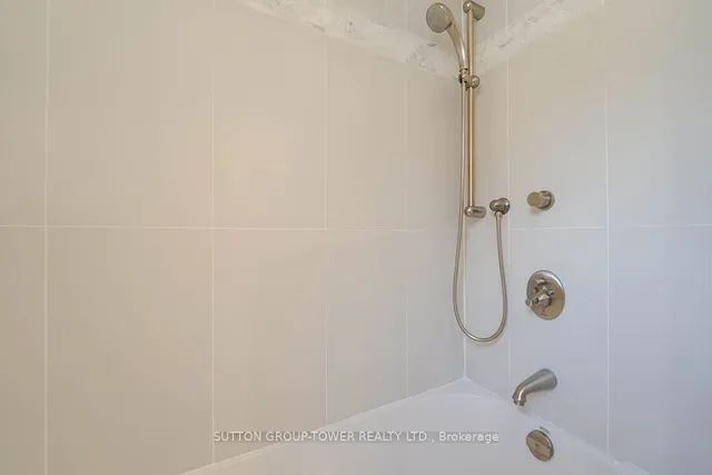 Additional image 32 of 225 Park Lawn Rd