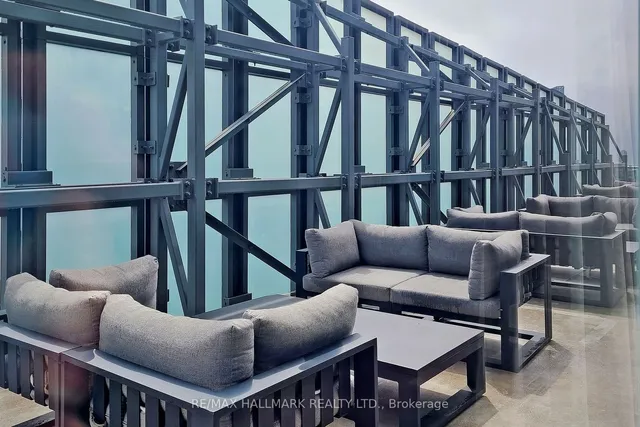 Additional image 39 of 65 St Mary St Unit 3607