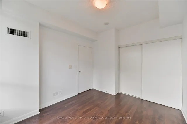 Additional image 20 of 500 Sherbourne St Unit 907