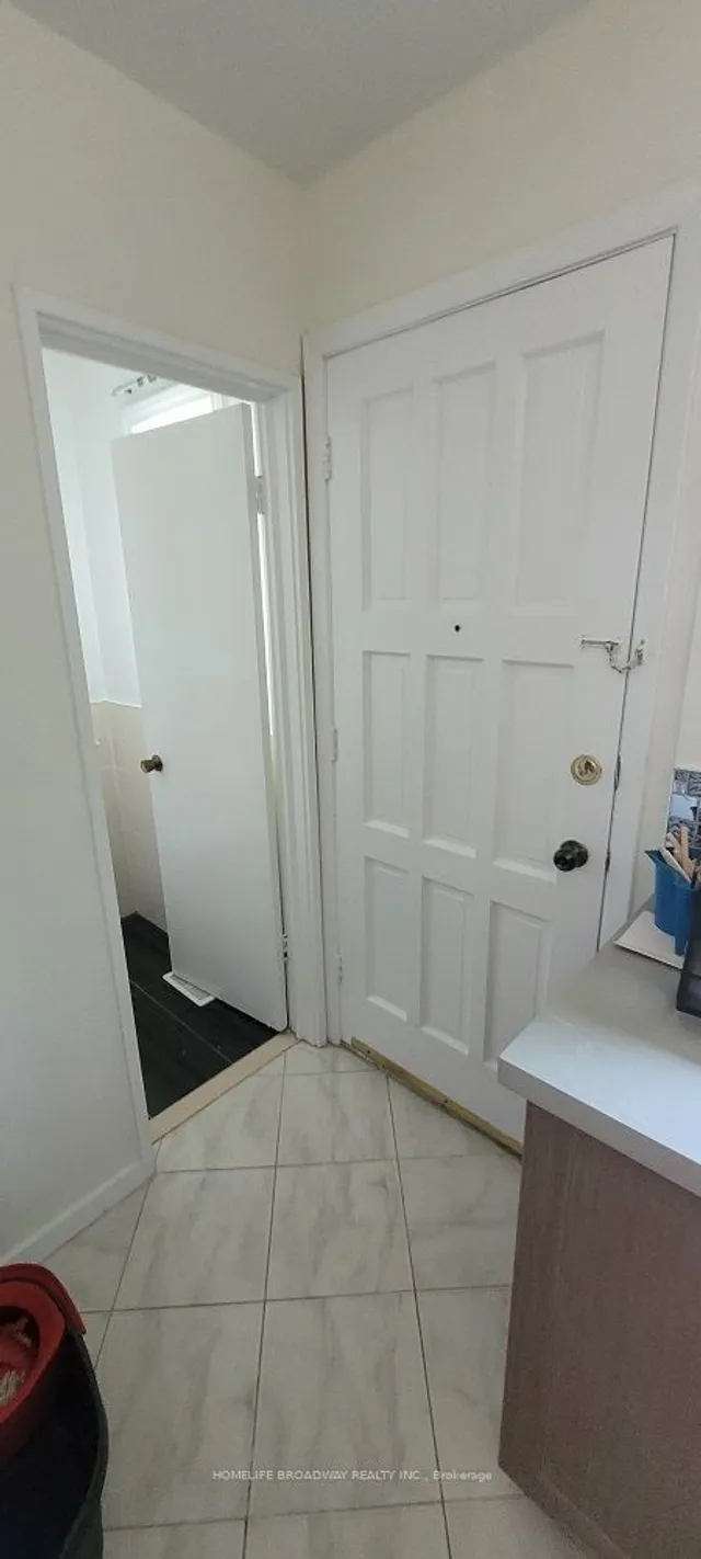 Additional image 21 of 71 Oakley Blvd