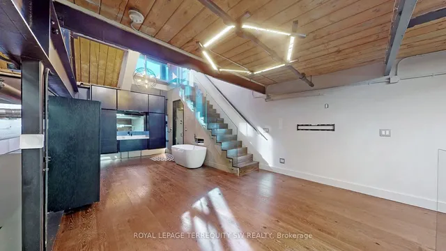 Additional image 10 of 326 Carlaw Ave Unit 124