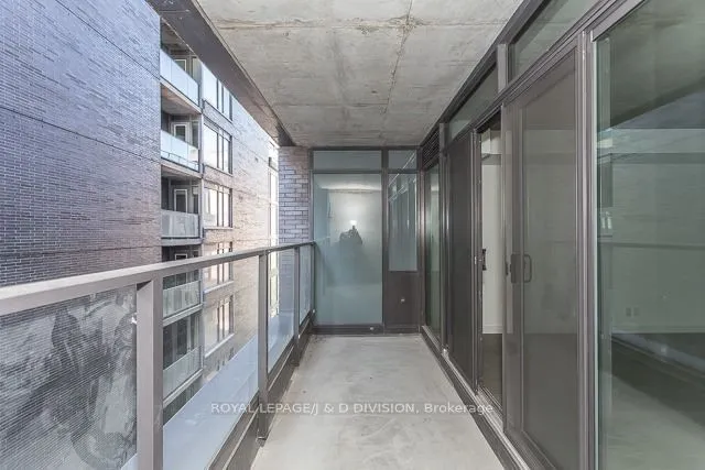 Additional image 9 of 111 Bathurst St Unit 423