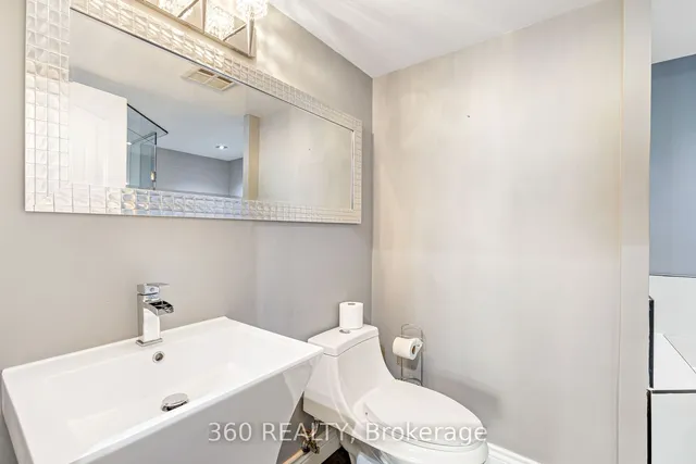 Additional image 11 of 10 Yonge St Unit 1811&12