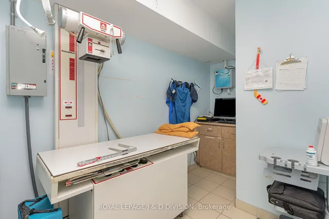 Additional image 30 of 29 Chaplin Cres