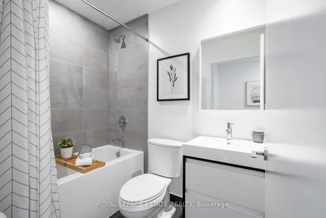 Additional image 28 of 154 Logan Ave