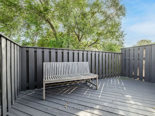 Additional image 33 of 15 Strathallan Blvd
