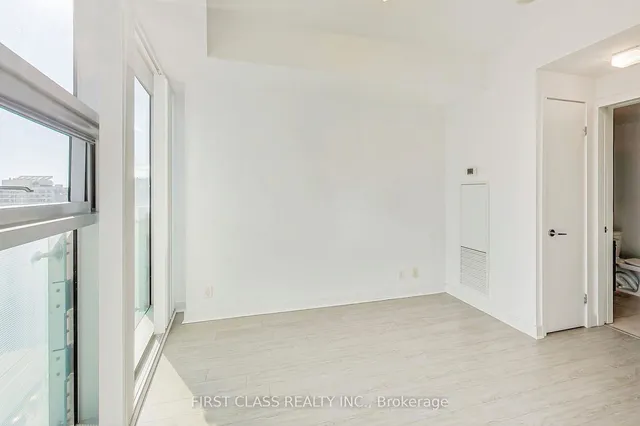 Additional image 13 of 12 York St Unit 2003