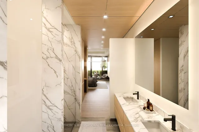 Additional image 10 of 350 Davenport Rd Unit 2