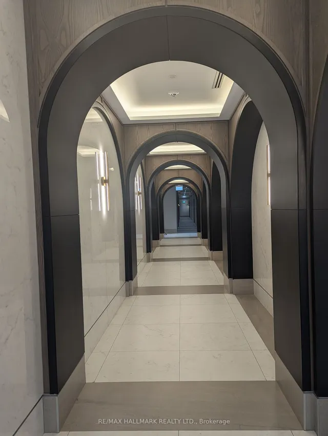 Additional image 4 of 20 Inn on the Park Dr Unit 1037