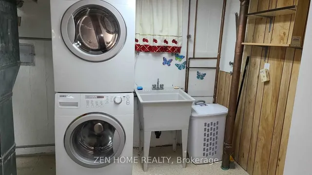 Additional image 30 of 38 Cresthaven Dr