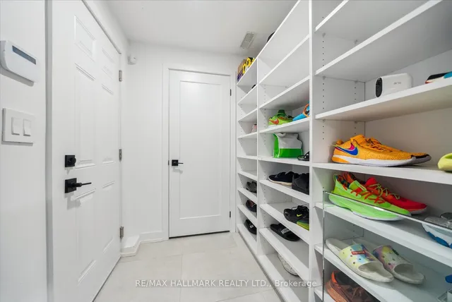 Additional image 29 of 65 Lake Cres