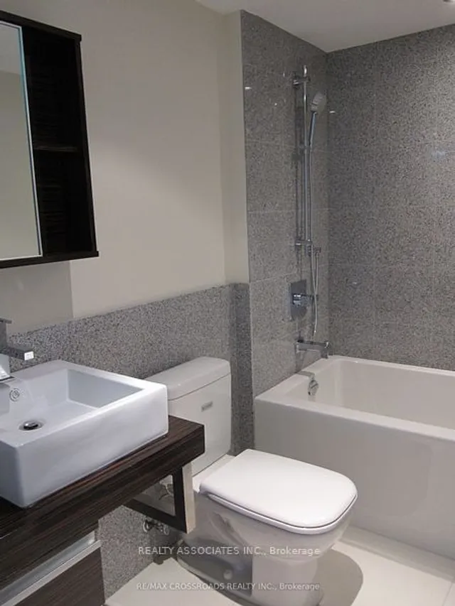 Additional image 11 of 676 Sheppard Ave Unit 709