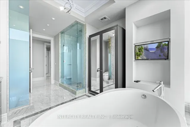 Additional image 29 of 50 Yorkville Ave Unit 4001