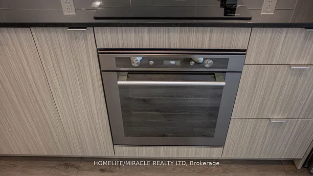 Additional image 24 of 575 Bloor St Unit 2905