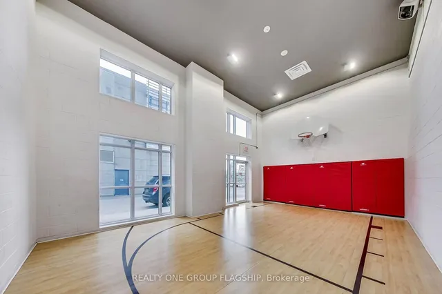 Additional image 39 of 5 Hanna Ave Unit 617