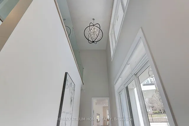 Additional image 9 of 58 Larabee Cres