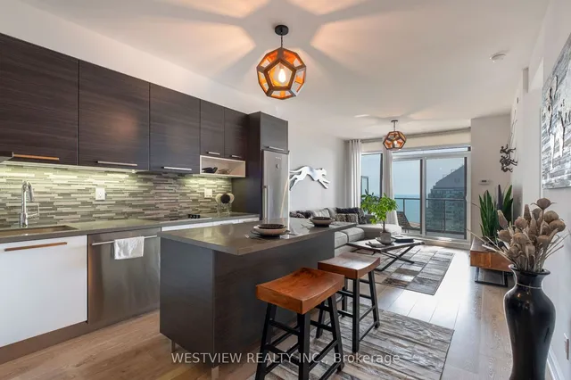 Additional image 5 of 36 Park Lawn Rd Unit 4102