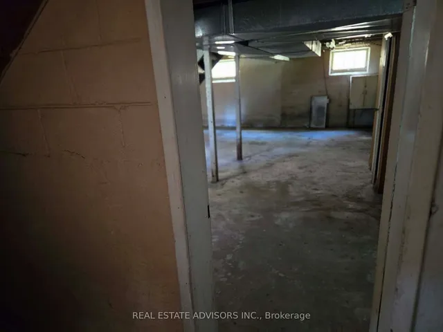 Additional image 25 of 46 Devondale Ave