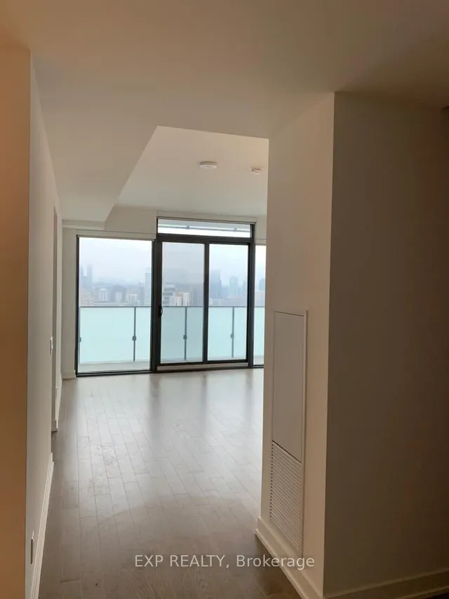Additional image 4 of 20 Lombard St Unit 4009