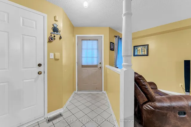 Additional image 4 of 15 Lenthall Ave