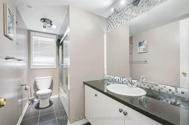 Additional image 20 of 141 Isaac Devins Blvd Unit 6