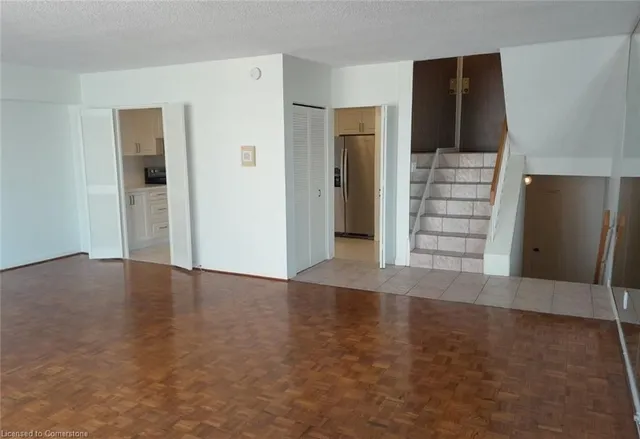 Additional image 16 of 33 Harbour Sq Unit 2037