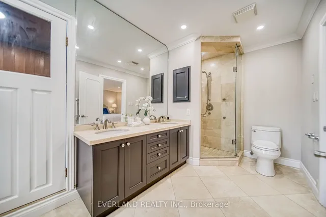 Additional image 28 of 8 Elliotwood Crt