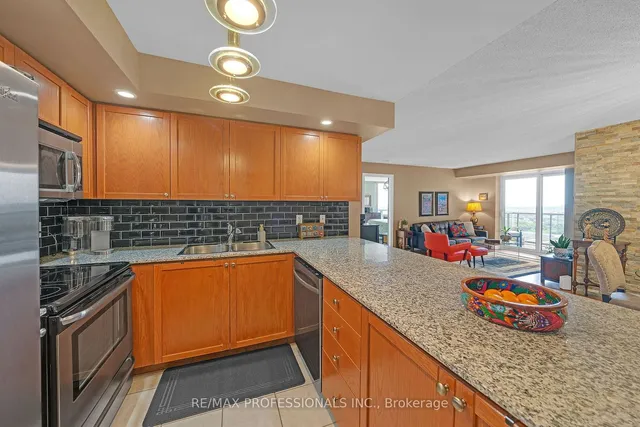 Additional image 5 of 5233 Dundas St Unit 1728