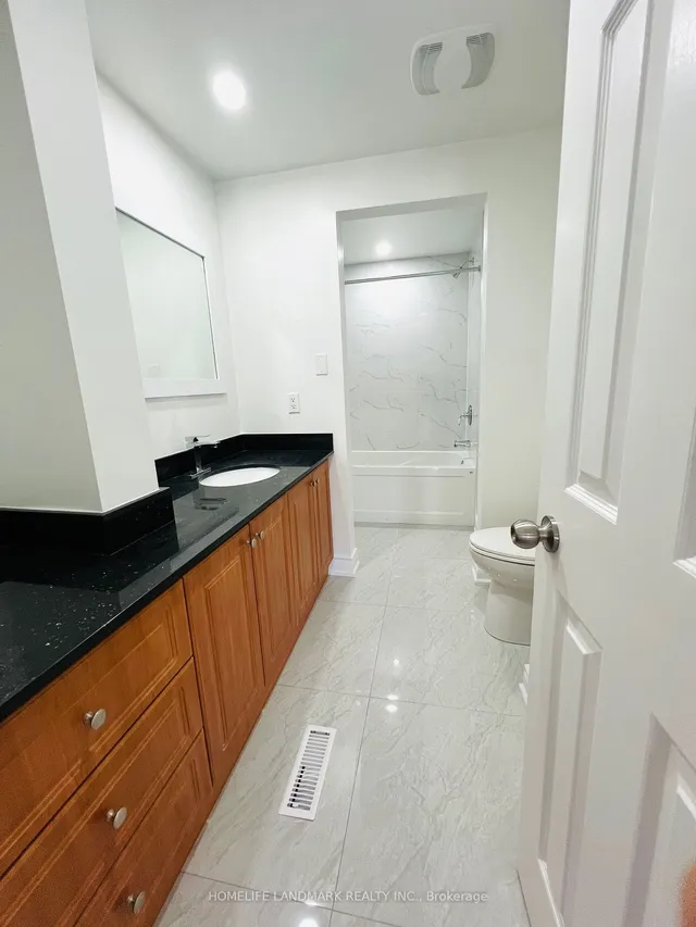 Additional image 19 of 93 Sandyhook Sq